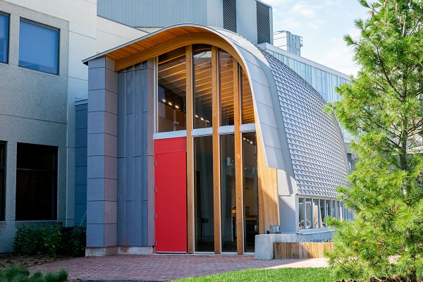 Odeyto, Seneca College’s Indigenous Centre at the Newnham campus mirrors the curves of a traditional longhouse. Photo: Seneca College